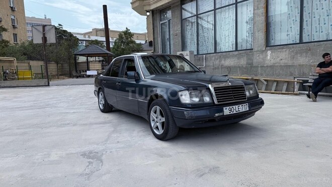 Mercedes E 200 1991, 422,635 km - 2.0 l - Bakı