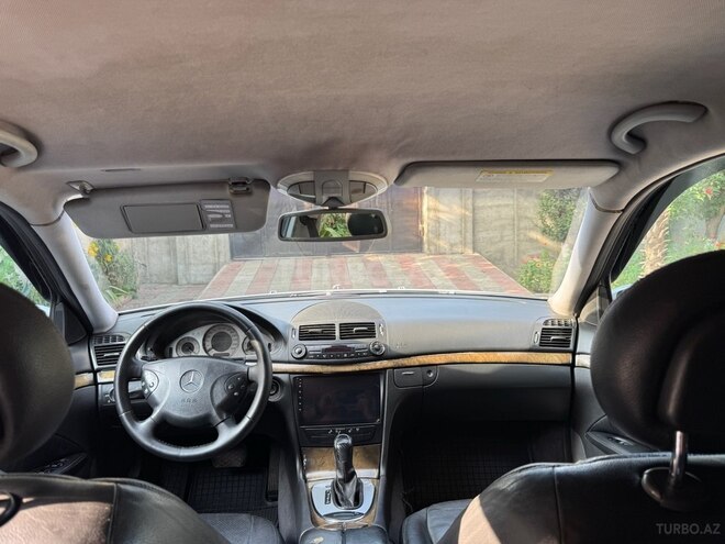 Mercedes E 270 2004, 306,000 km - 2.7 л - Bərdə