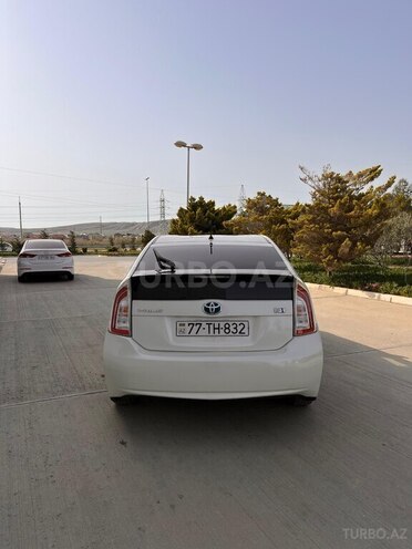 Toyota Prius 2014, 250,000 km - 1.8 l - Bakı