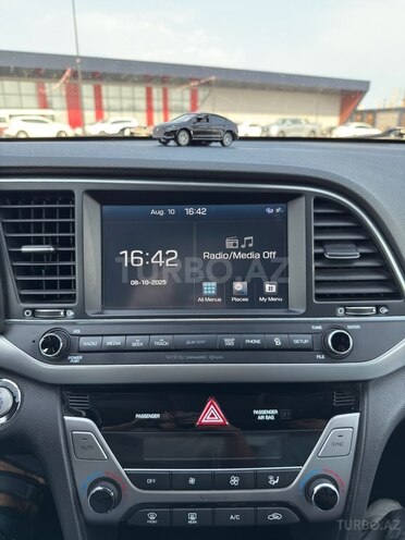 Hyundai Elantra 2017, 154,497 km - 2.0 l - Bakı