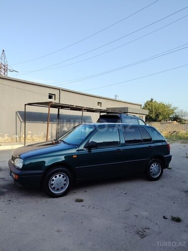 Volkswagen Golf 1995, 77,000 km - 1.6 л - Sumqayıt