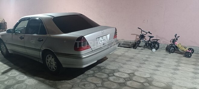 Mercedes C 200 1997, 398,000 km - 2.0 л - Qazax