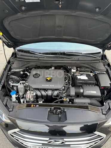 Hyundai Elantra 2018, 111,045 km - 2.0 l - Bakı