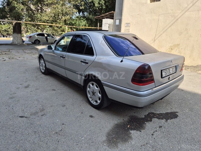 Mercedes C 250 1993, 358,000 km - 2.5 l - Sumqayıt