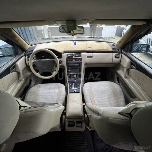 Mercedes E 230 1996, 400,111 km - 2.3 l - Sumqayıt