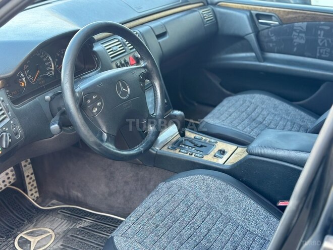 Mercedes E 200 2000, 254,778 km - 2.0 l - Bakı