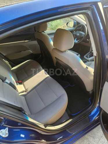 Hyundai Elantra 2019, 141,300 km - 2.0 l - Bakı