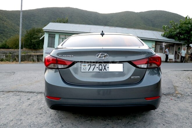 Hyundai Elantra 2015, 161,000 km - 1.8 l - Şəki