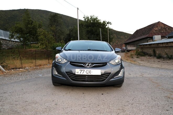 Hyundai Elantra 2015, 161,000 km - 1.8 l - Şəki