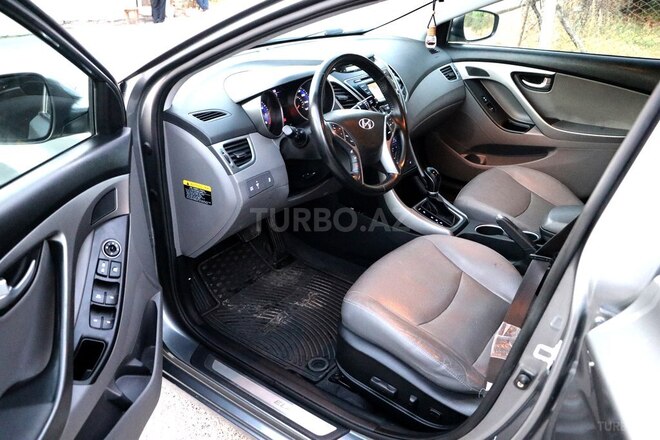 Hyundai Elantra 2015, 161,000 km - 1.8 l - Şəki