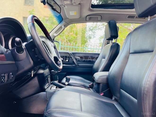 Mitsubishi Pajero 2011, 144,000 km - 3.5 l - Bakı
