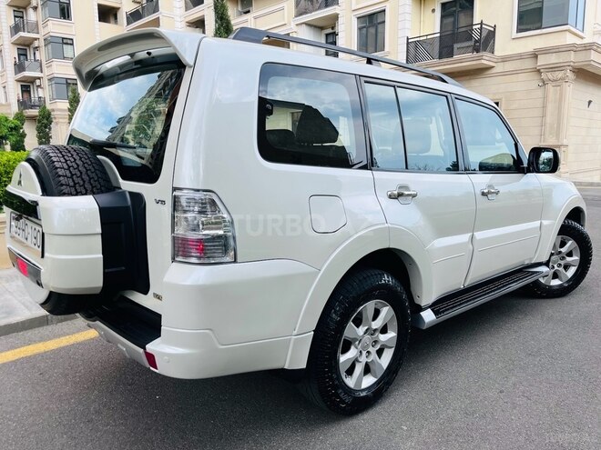 Mitsubishi Pajero 2011, 144,000 km - 3.5 l - Bakı