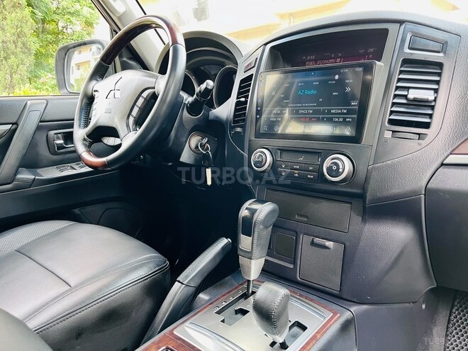 Mitsubishi Pajero 2011, 144,000 km - 3.5 l - Bakı