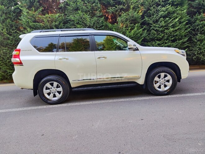 Toyota Land Cruiser Prado 2013, 128,200 km - 2.7 л - Bakı