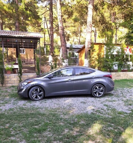 Hyundai Elantra 2015, 161,000 km - 1.8 l - Şəki
