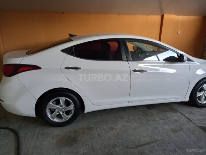 Hyundai Avante 2015, 280,000 km - 1.6 л - Bakı