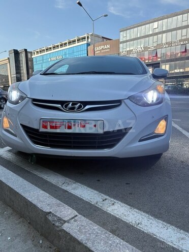 Hyundai Avante 2015, 280,000 km - 1.6 л - Bakı