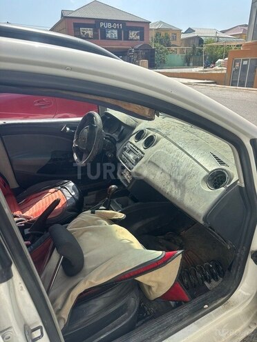 SEAT Ibiza 2013, 900,000 km - 1.4 l - Bakı