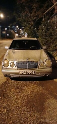 Mercedes E 220 1997, 595,850 km - 2.2 l - Bakı