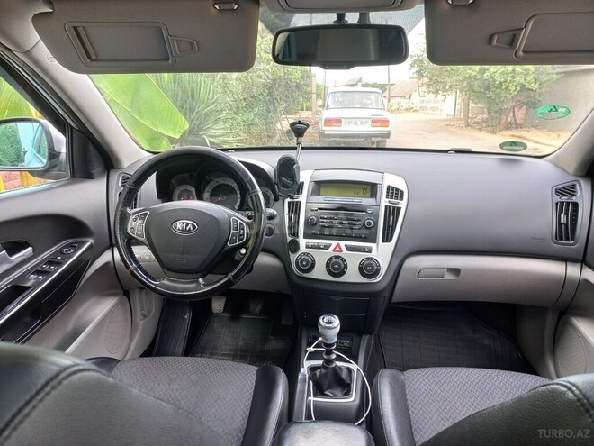 Kia Ceed 2007, 290,000 km - 1.6 l - Tovuz