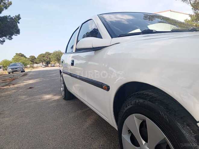 Opel Vectra 1997, 320,437 km - 1.8 l - Sumqayıt