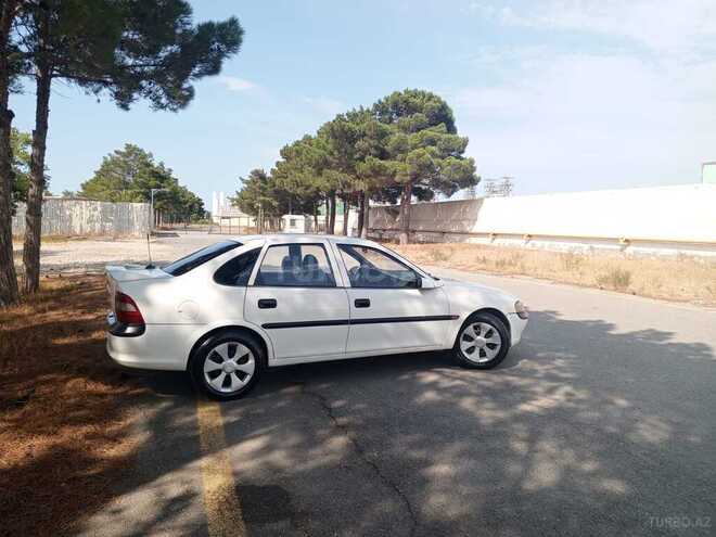 Opel Vectra 1997, 320,437 km - 1.8 l - Sumqayıt