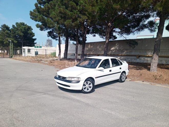 Opel Vectra 1997, 320,437 km - 1.8 l - Sumqayıt