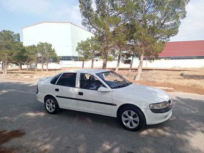 Opel Vectra 1997, 320,437 km - 1.8 l - Sumqayıt
