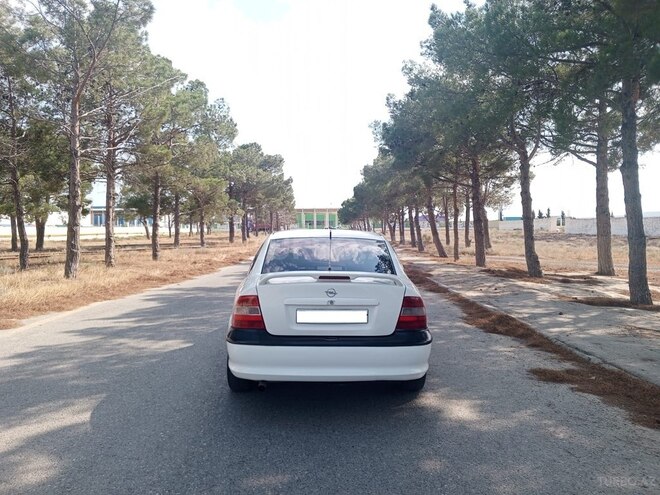 Opel Vectra 1997, 320,437 km - 1.8 l - Sumqayıt