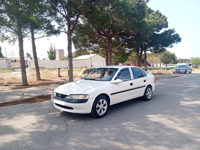 Opel Vectra 1997, 320,437 km - 1.8 l - Sumqayıt
