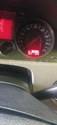 Volkswagen Passat 2005, 382,528 km - 2.0 л - Qax