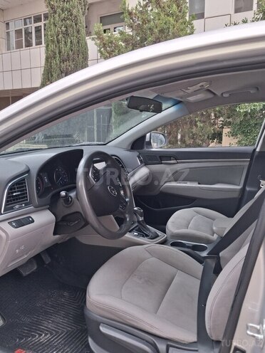 Hyundai Elantra 2017, 192,114 km - 2.0 l - Bakı