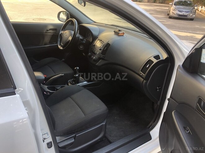 Hyundai i30 2010, 254,096 km - 1.6 л - Bakı