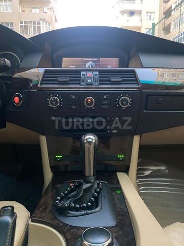 BMW 525 2007, 320,000 km - 2.5 л - Goranboy