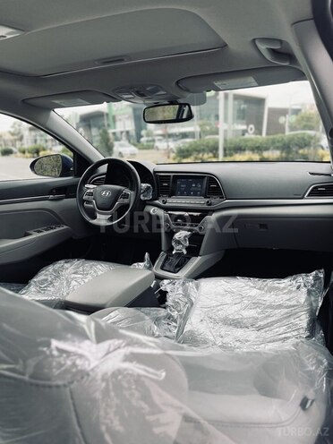 Hyundai Elantra 2018, 84,000 km - 2.0 л - Bakı
