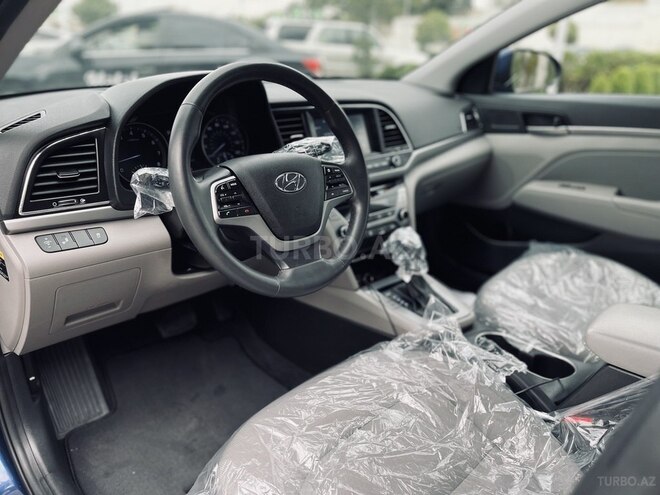 Hyundai Elantra 2018, 84,000 km - 2.0 л - Bakı
