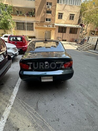 Hyundai Elantra 1999, 245,000 km - 2.0 l - Bakı