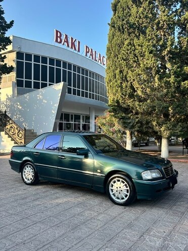 Mercedes C 200 1997, 270,000 km - 2.0 l - Sumqayıt