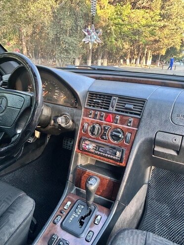 Mercedes C 200 1997, 270,000 km - 2.0 l - Sumqayıt