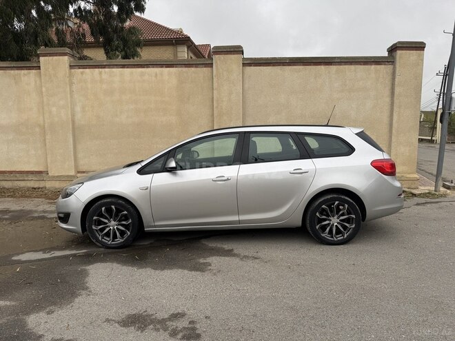 Opel Astra 2013, 175,000 km - 1.4 l - Bakı