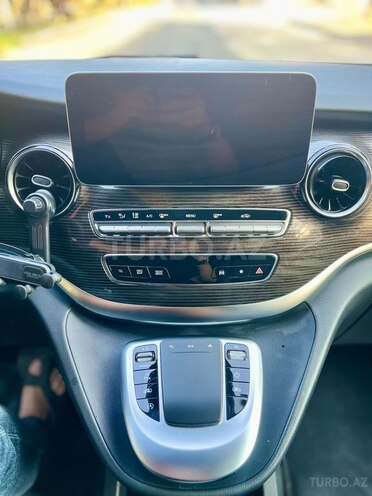 Mercedes V 250 2023, 28,700 km - 2.2 l - Bakı