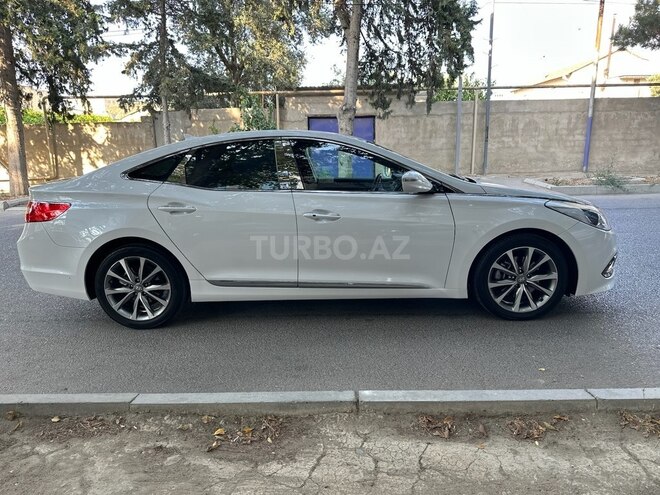 Hyundai Grandeur 2015, 131,000 km - 2.2 л - Bakı