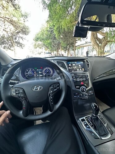 Hyundai Grandeur 2015, 131,000 km - 2.2 л - Bakı