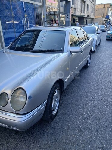Mercedes E 230 1995, 501,020 km - 2.3 l - Bakı