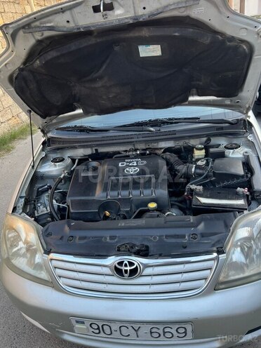 Toyota Corolla 2006, 215,000 km - 1.4 l - Bakı
