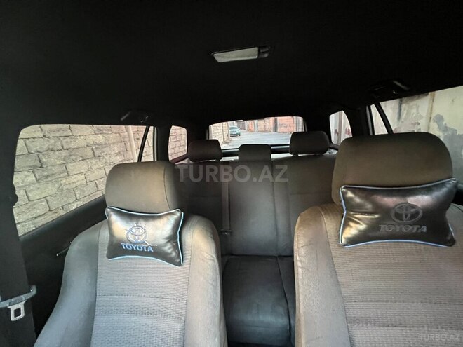 Toyota Corolla 2006, 215,000 km - 1.4 l - Bakı