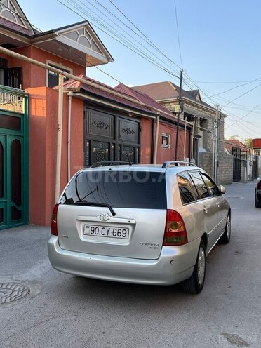 Toyota Corolla 2006, 215,000 km - 1.4 l - Bakı