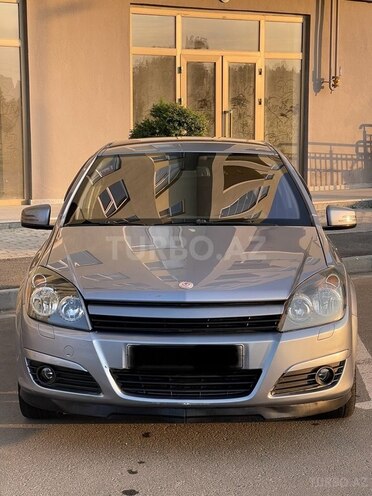 Opel Astra 2005, 260,000 km - 1.4 l - Lənkəran