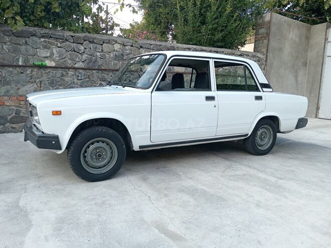 LADA (VAZ) 2107 2007, 42,000 km - 1.6 l - Şəki