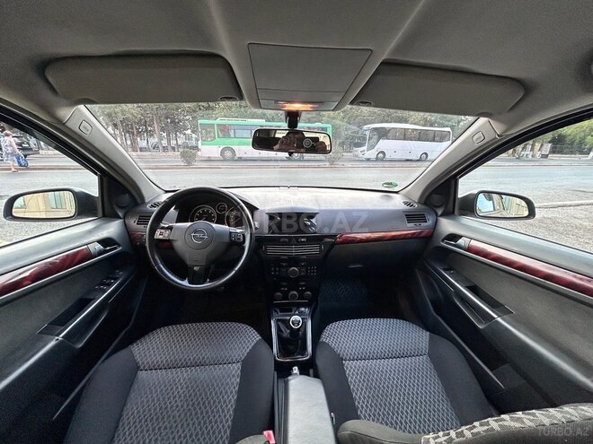Opel Astra 2005, 175,000 km - 1.4 л - Bakı